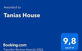 Tanias House